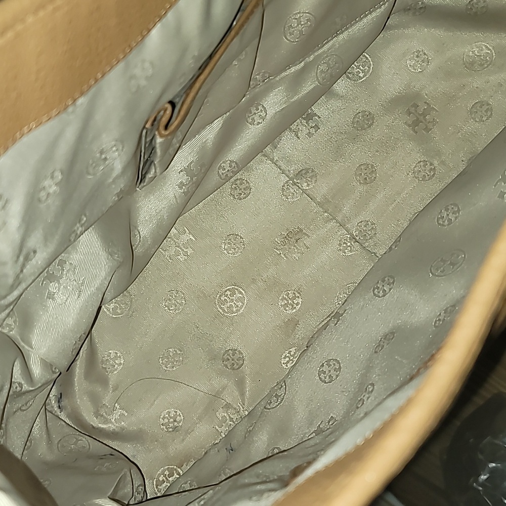 Tory Burch Tote - Picture 10 of 14